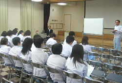 企業内家庭教育学習講座のようす
